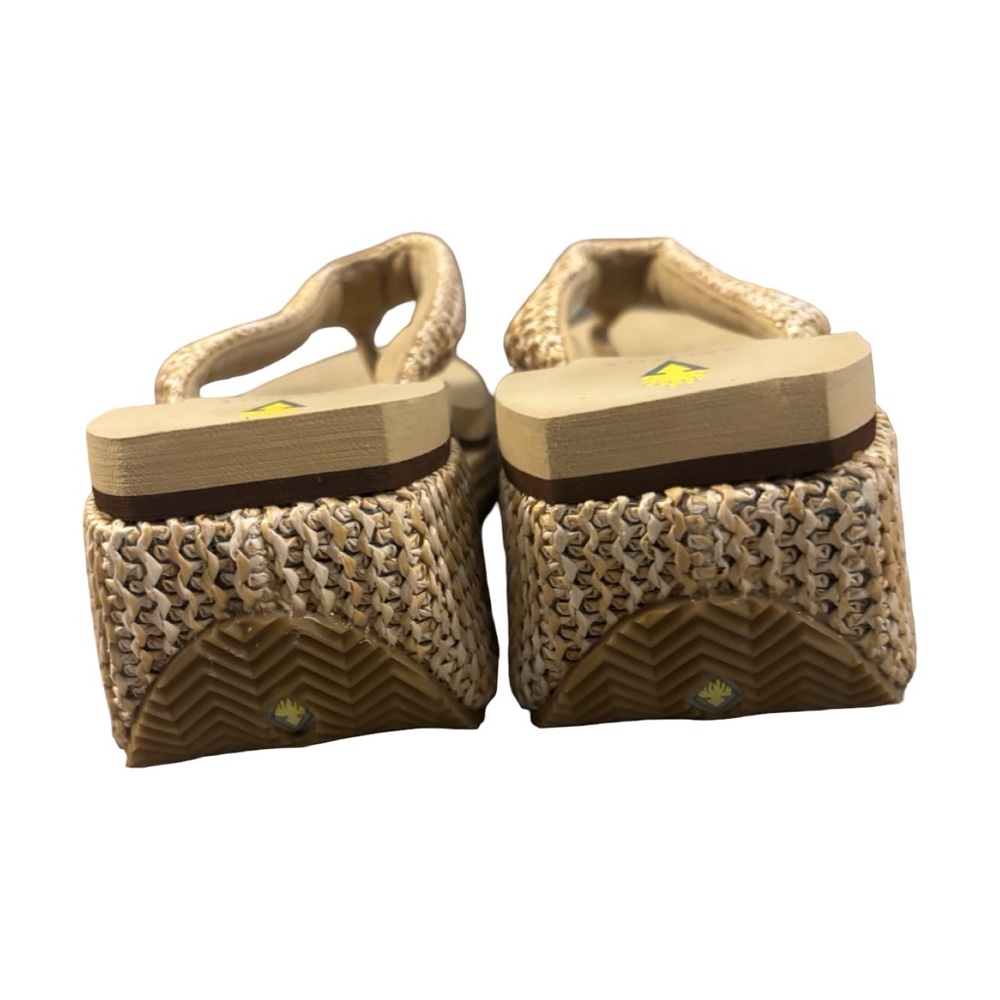 Volatile Beige Woven Platform Flip Flops - Picture 4 of 7